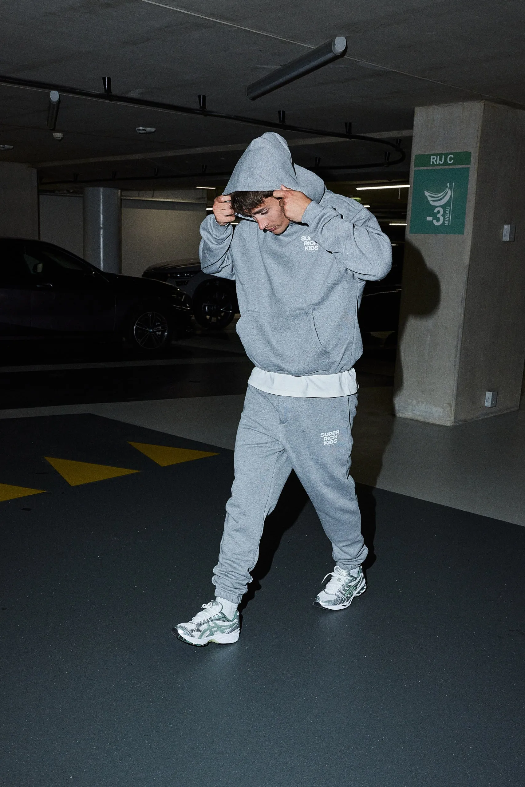 Tracksuit Essential Grijs